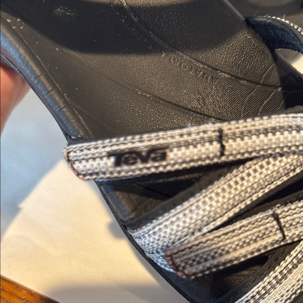 Teva Black and Gray-hiking Sandals. Size 11 - Picture 2 of 7
